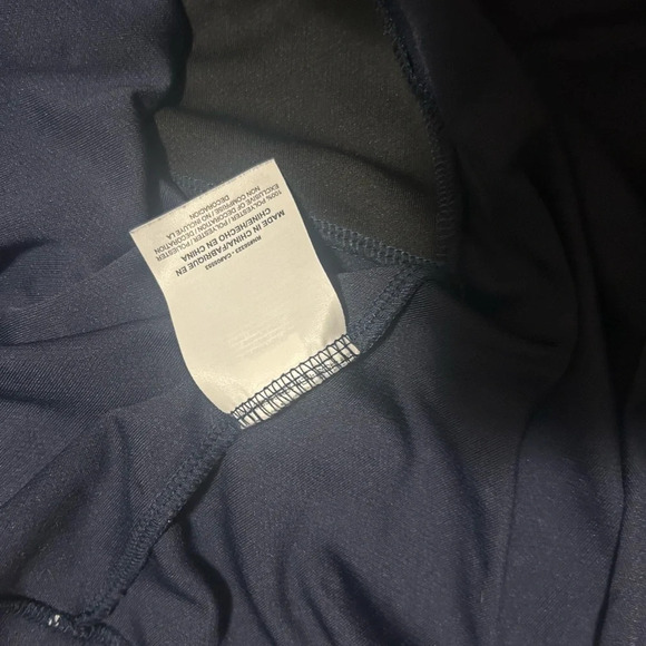 Nike NSW long sleeved mens size  M blank logo crew in excellent condition - Picture 10 of 10